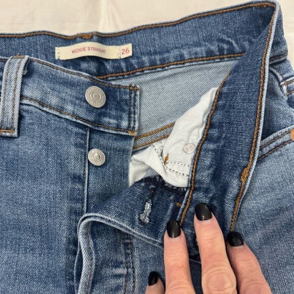 Levi’s “Wedgie Straight” Blue Jeans with raw hemline & button fly, 26- like new! - Picture 7 of 10